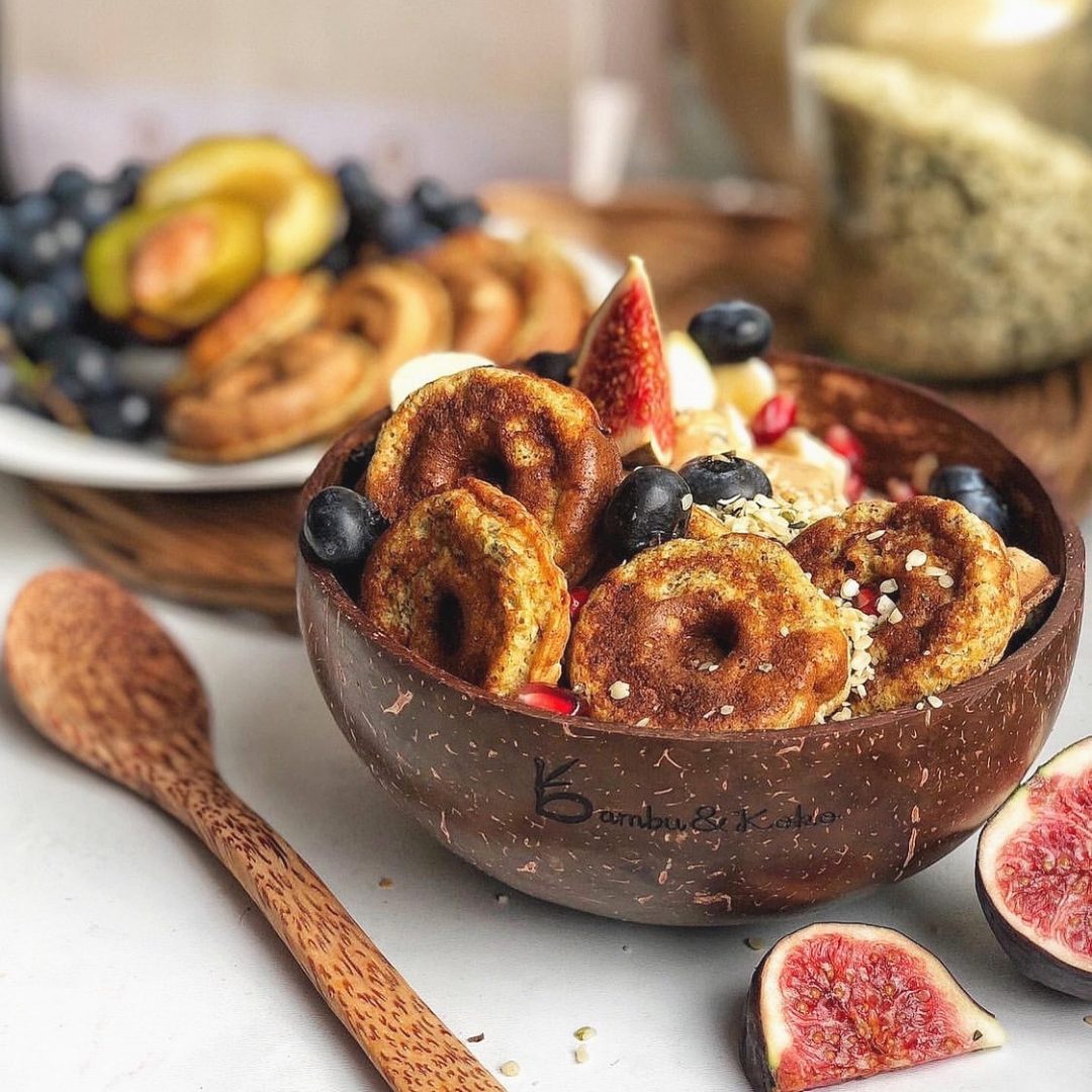 recept s kokosovou miskou a jedlom recept s kokosovou miskou a jedlom