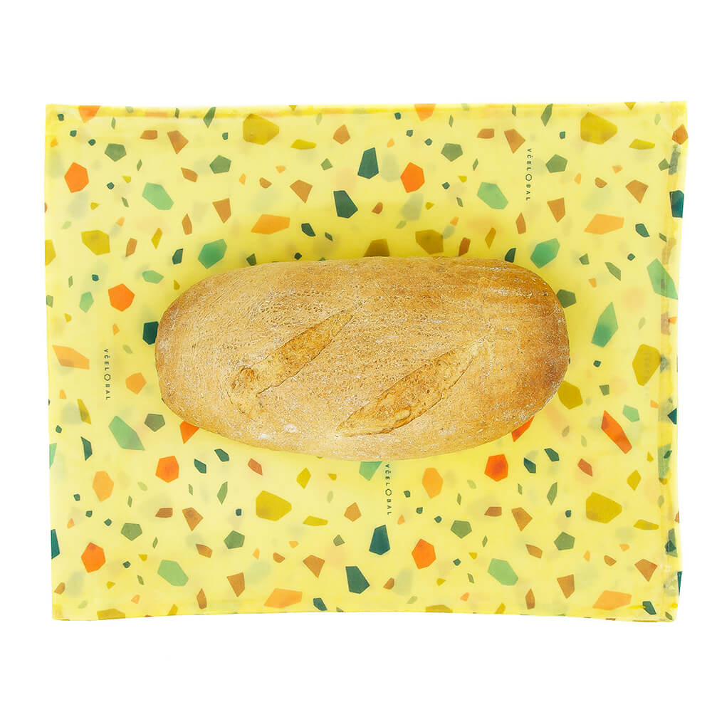 Chlebík zabalený vo včelobale Chlebík zabalený vo včelobale